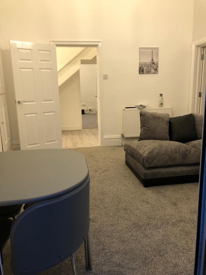 No 32 - Large 2 Bed Near Sefton Park And Lark Lane Daire Liverpool Dış mekan fotoğraf